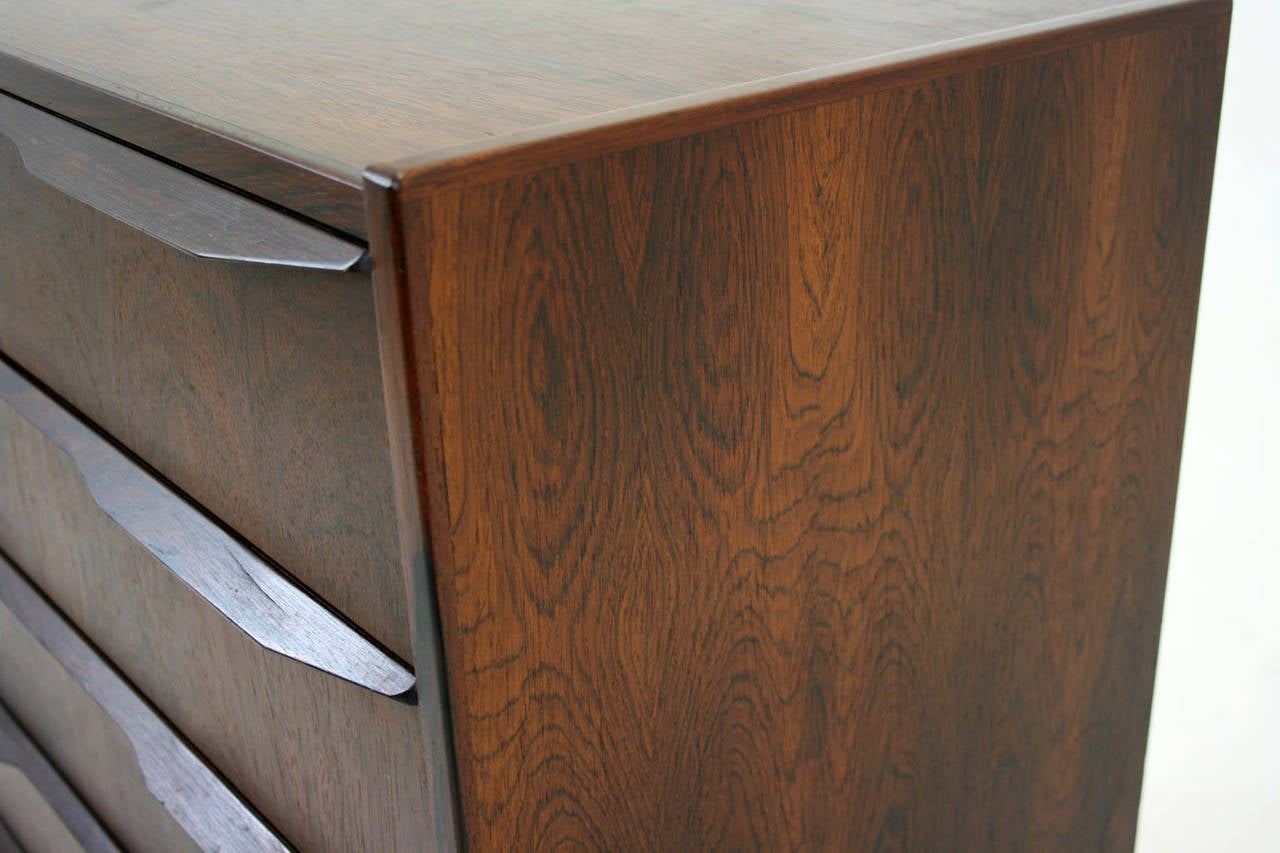 Danish mid Century Modern Rosewood Chest of Drawers Dresser Vanity 3