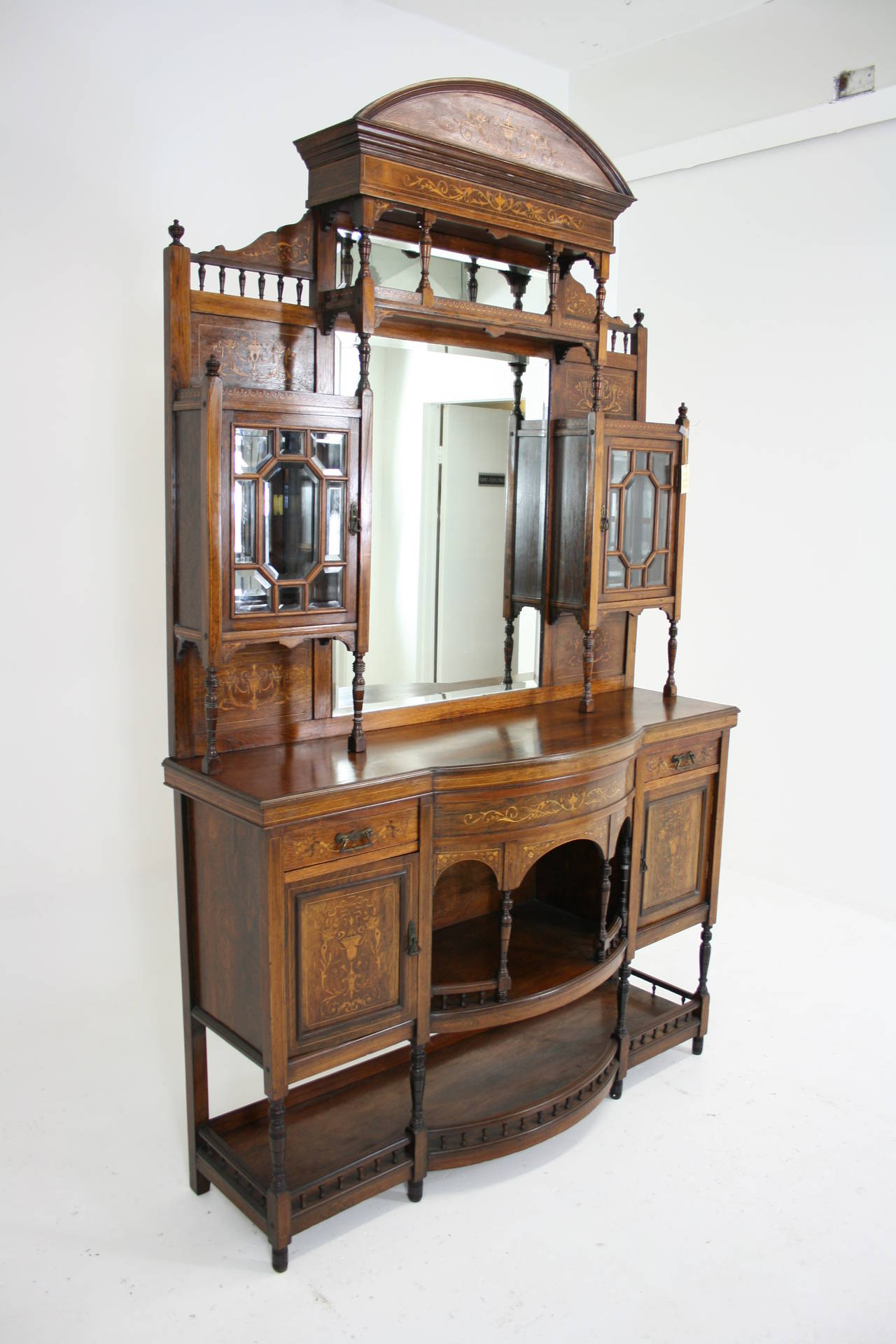 Antique Scottish Victorian Satinwood Inlaid Rosewood Display Cabinet In Excellent Condition In Vancouver, BC