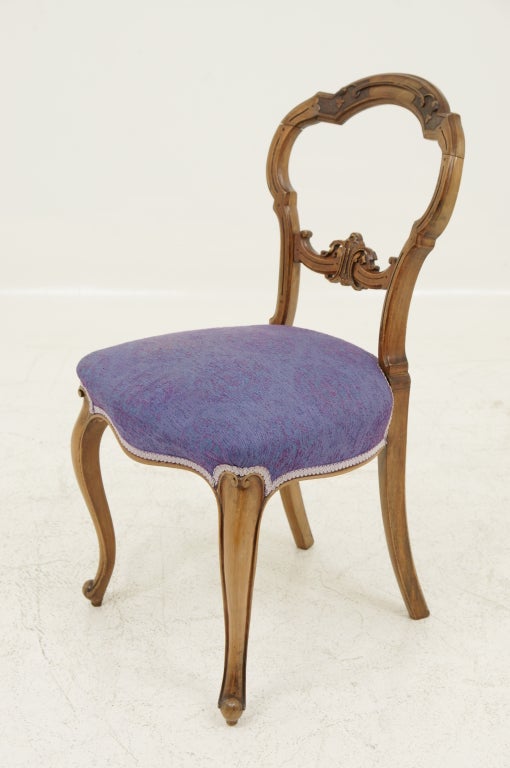 19th Century Victorian Walnut Ballon Back Chair