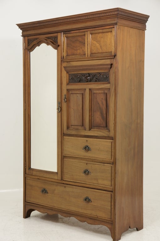 Scottish Victorian Walnut Wardrobe/Armoire 6