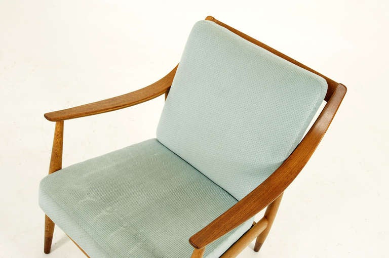 Danish Mid Century Modern Oak & Teak Lounge Chair by Peter Hvidt  2