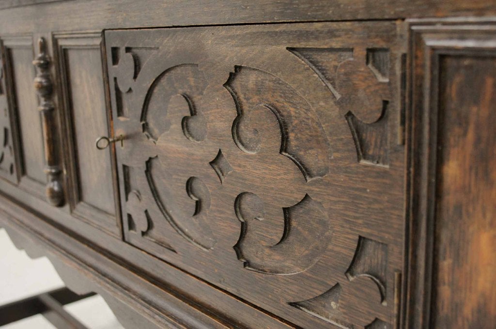 17th Century Style Oak Welsh Dresser 2