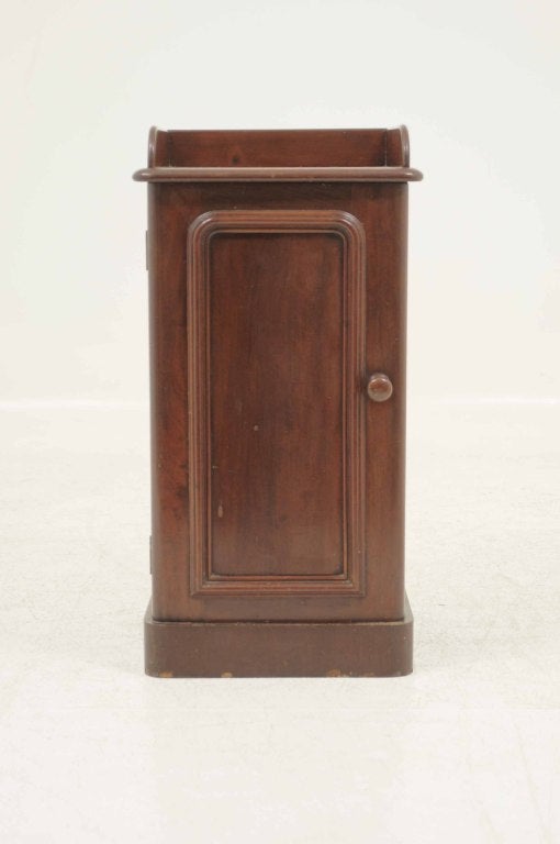 Victorian Mahogany Bedside Cupboard