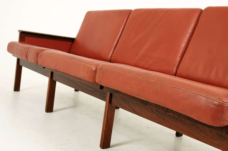 Scandinavian Modern Rosewood and Leather Sofa by Illum Wikkelso for N. Eilersen