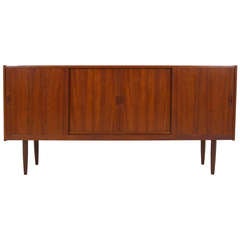 Vintage Beautiful Danish Modern Teak Sideboard Credenza