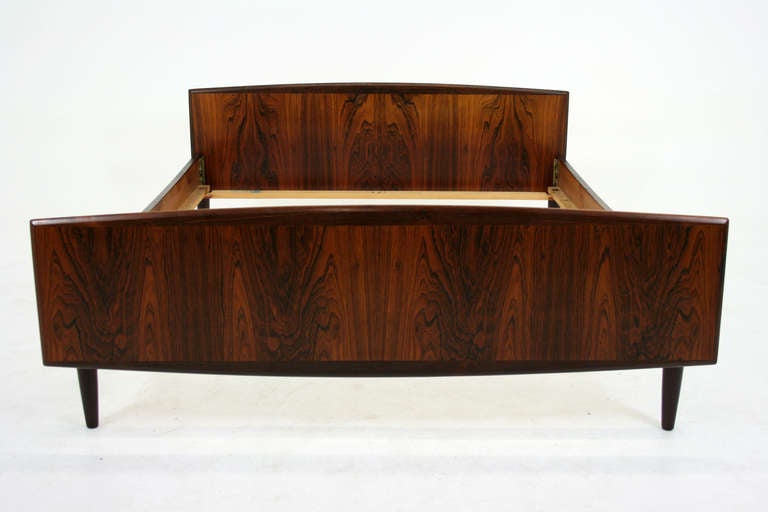 Stunning Danish Modern Rosewood Full Double Size Bed