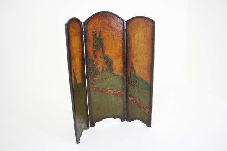 Antique American Hand Painted Three Panel Folding Screen In Excellent Condition In Vancouver, BC
