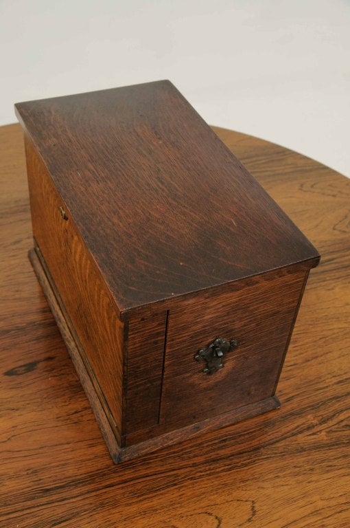 Victorian Quarter Sawn Oak Stationery Travel / Writing Box 2