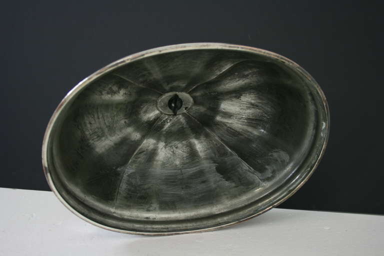 platter with cover
