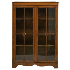 Early 20th Century 2-Door Oak Bookcase