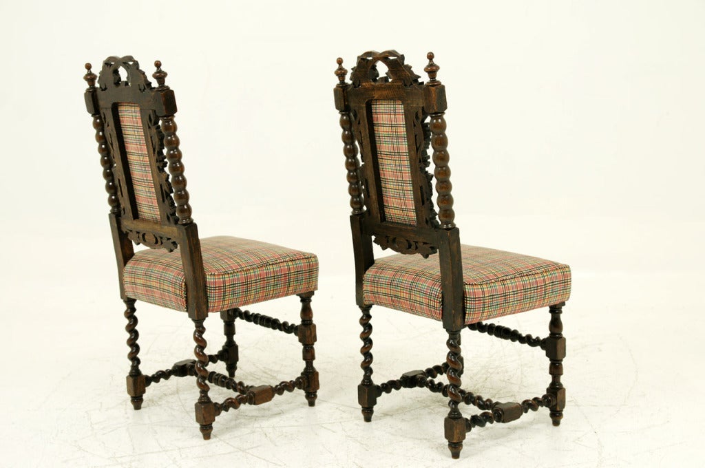 Pair Carved Oak Barley Twist Hall Chairs In Good Condition In Vancouver, BC