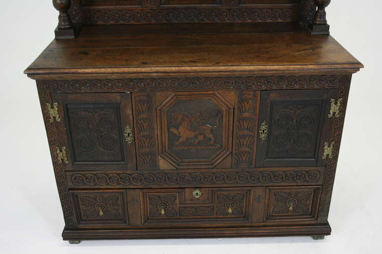 Georgian Oak Court Cupboard 4