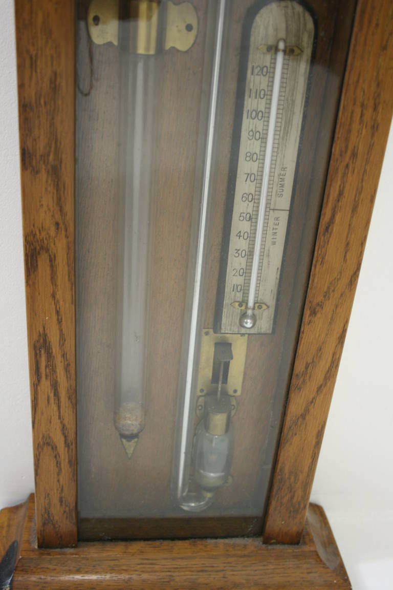 Antique English 19th Century Oak Admiral Fitzroy Barometer In Excellent Condition In Vancouver, BC