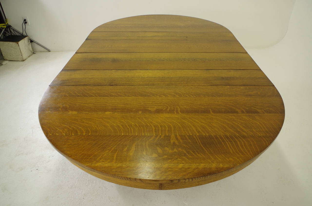 Round Oak Split Pedestal Dining Table with Four Leaves, 1910 1