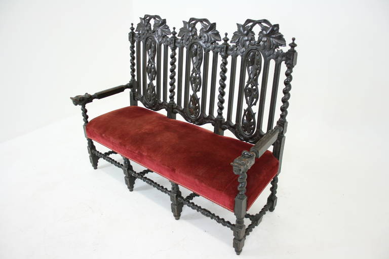 Antique French Renaissance Carved Oak Barley Twist Bench or Settee or Sofa In Excellent Condition In Vancouver, BC