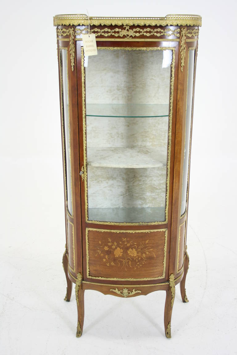 Vitrine ancienne française en marqueterie d'orfèvrerie:: porcelaine:: meuble de rangement 5