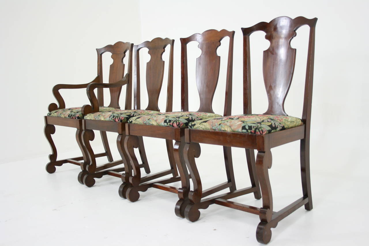 Eight Antique American Mahogany Empire Dining Chairs (Six and Two Armchairs) 3