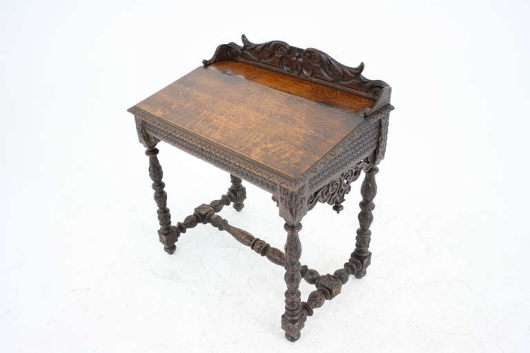 Victorian Carved Oak Lift Top Writing Table, Desk, Secretaire In Excellent Condition In Vancouver, BC