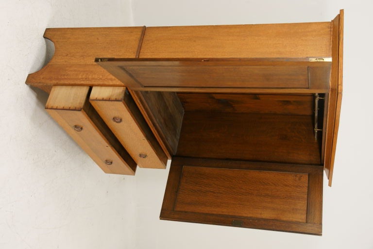 Oak Arts and Crafts Linen Press 3