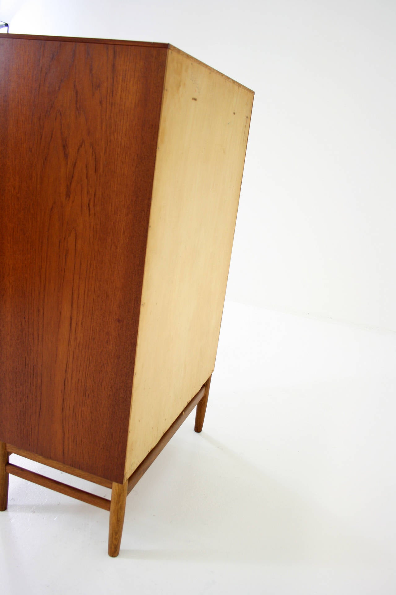 Danish Mid Century ModernTeak Dresser chest of Drawers by Poul Volther 3