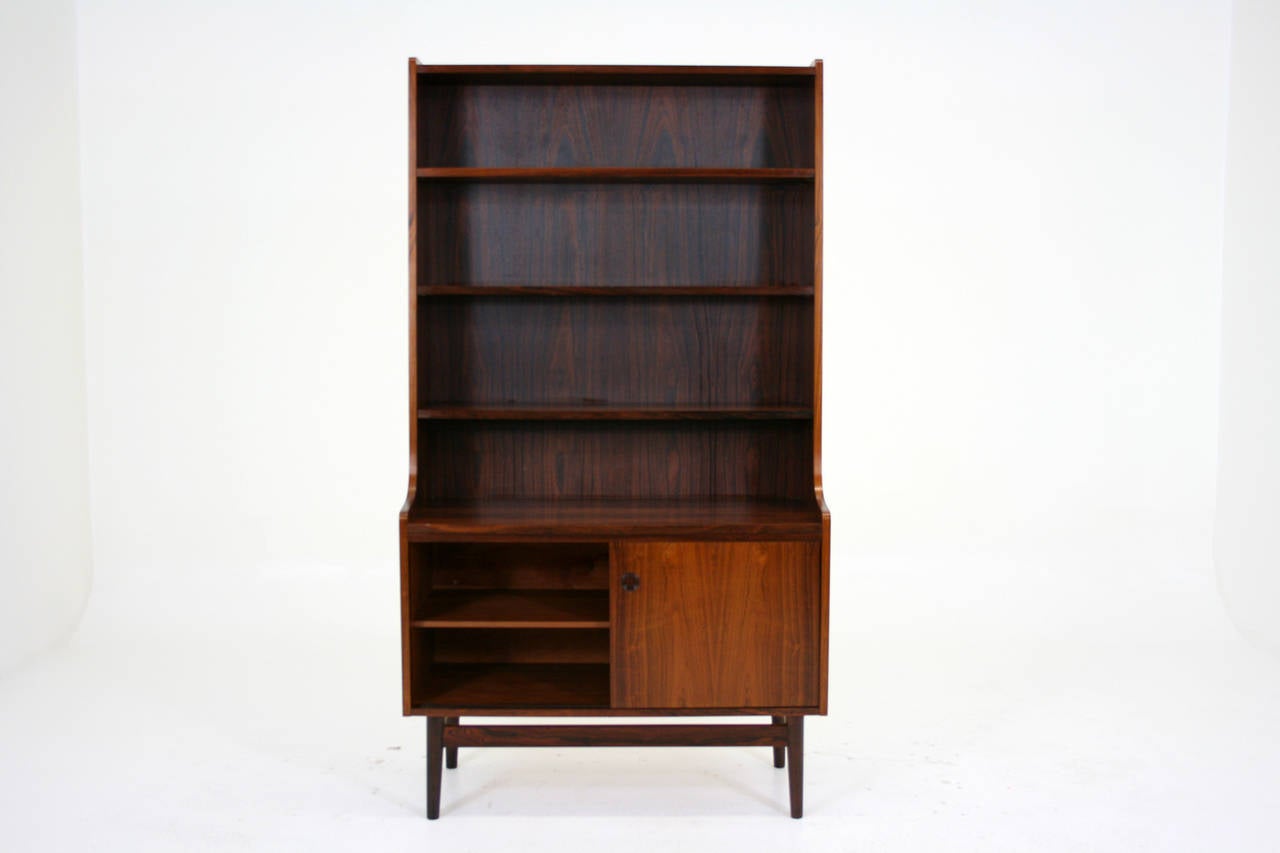 Danish Mid Century Modern Rosewood Bookcase Cabinet Desk Bookshelf In Excellent Condition In Vancouver, BC
