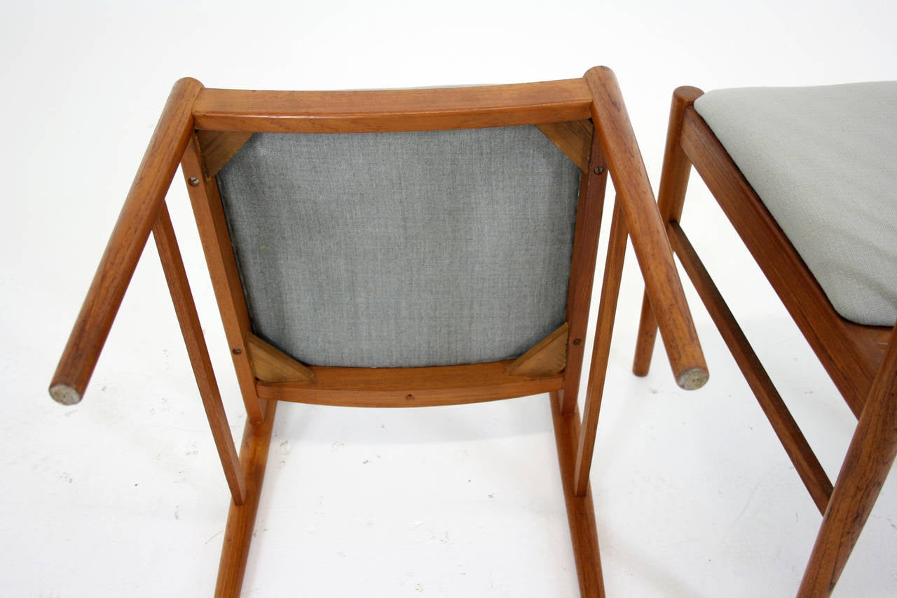Beautiful Set of Four Teak Dining Chairs by Arne Vodder 3