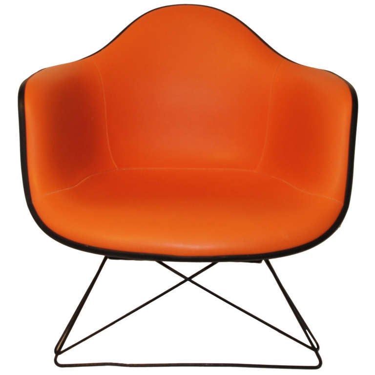 Orange Mid-Century Modern Eames Lounge Chair by Herman Miller-LAR For Sale