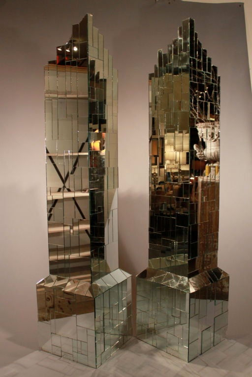 Mind-Bending Neo-Brutalist Mirrored Pilasters