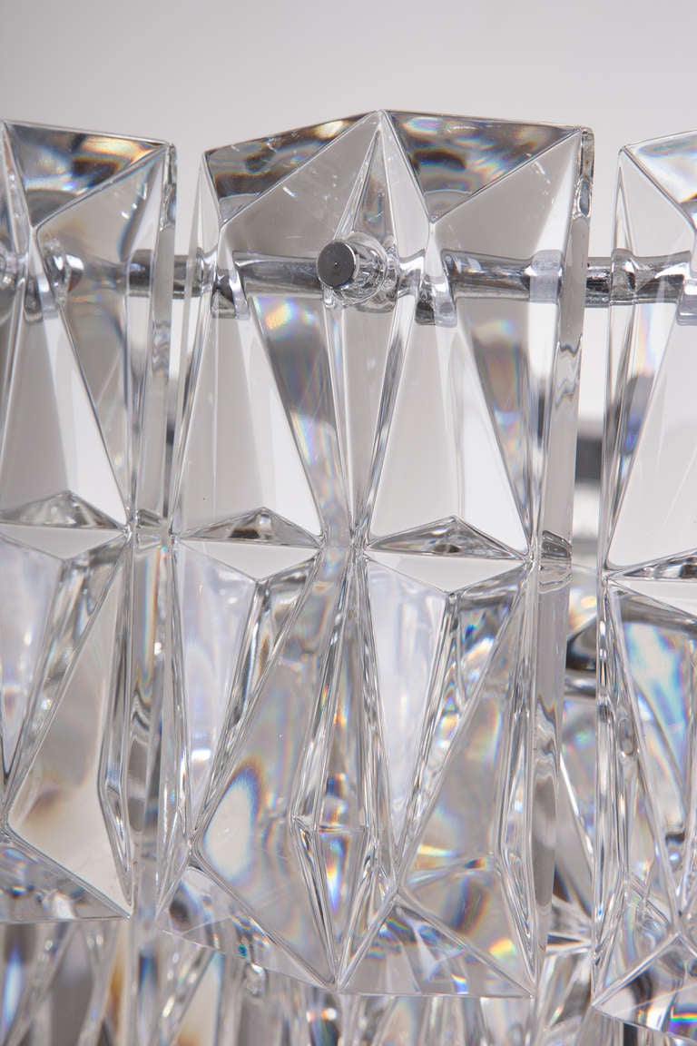  Palastlicher Kinkeldey Facettierter Kristall-Kronleuchter mit neun Tieren im Zustand „Gut“ im Angebot in New York, NY