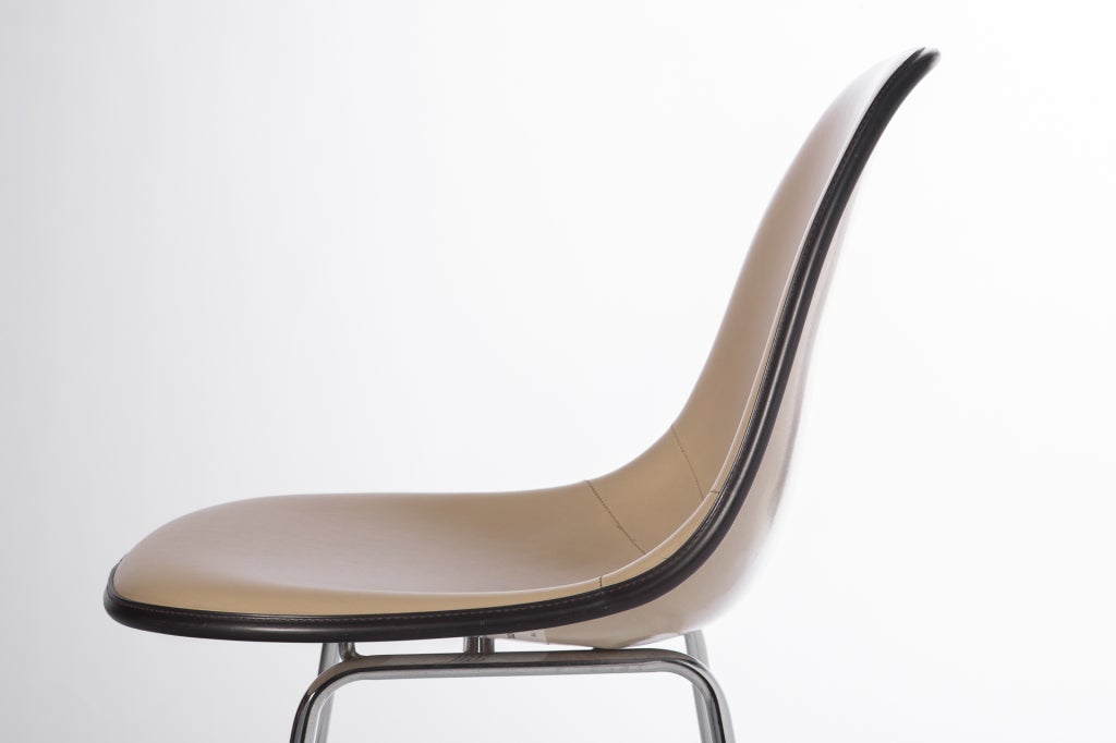 eames bar stool