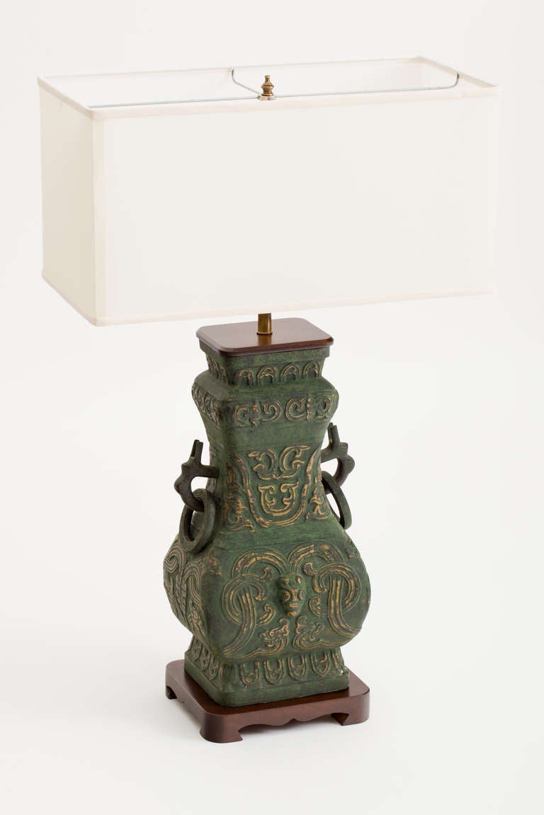 chinese bronze lamp