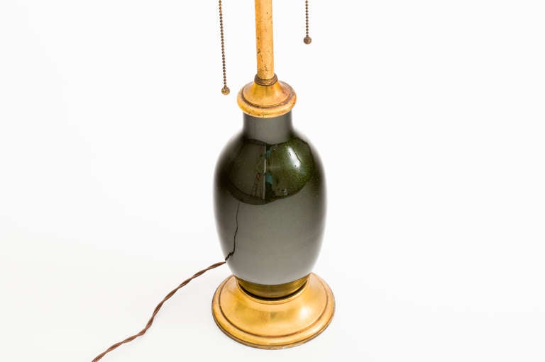 Mesmerizing emerald green aventurine glass lamp by Barovier & Toso, Italy, circa 1940. Original brass base and hardware, rewired, glass body measures 14