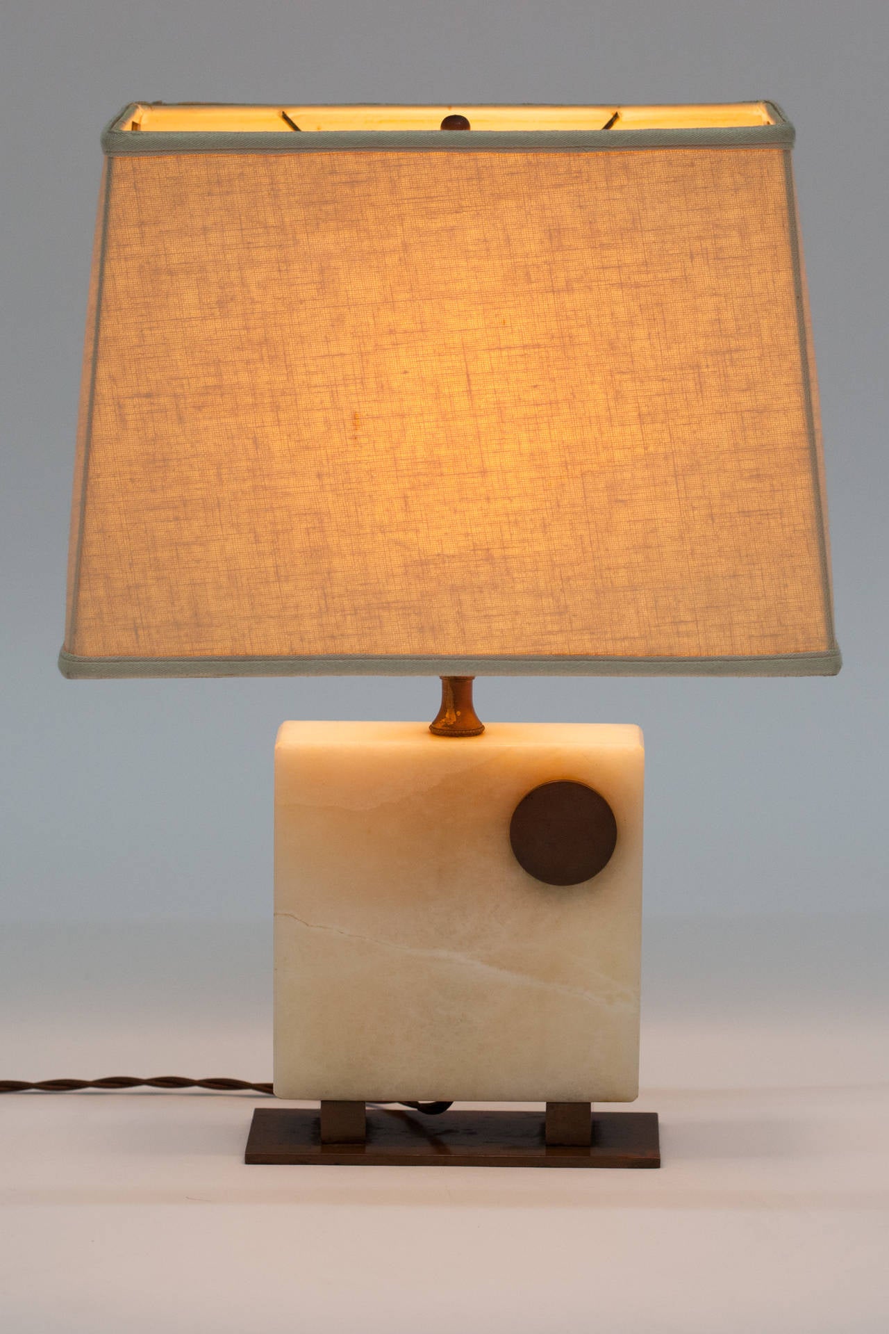 Onice Lampada in onice e rame Art Deco di Gilbert Rohde in vendita