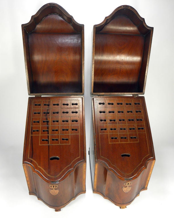 Pair of unusual English Georgian mahogany knife boxes For Sale 1