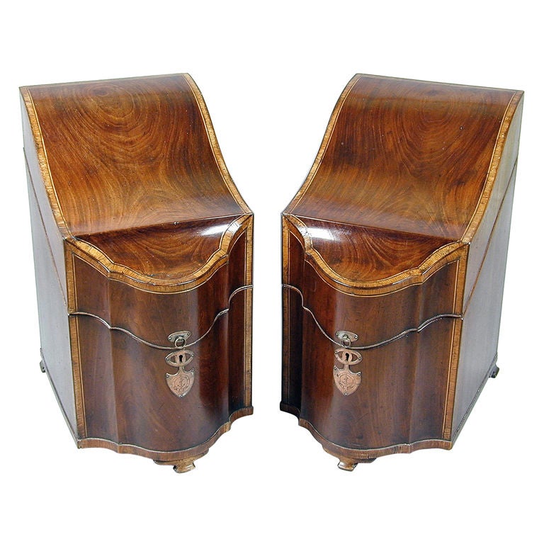 Pair of unusual English Georgian mahogany knife boxes For Sale