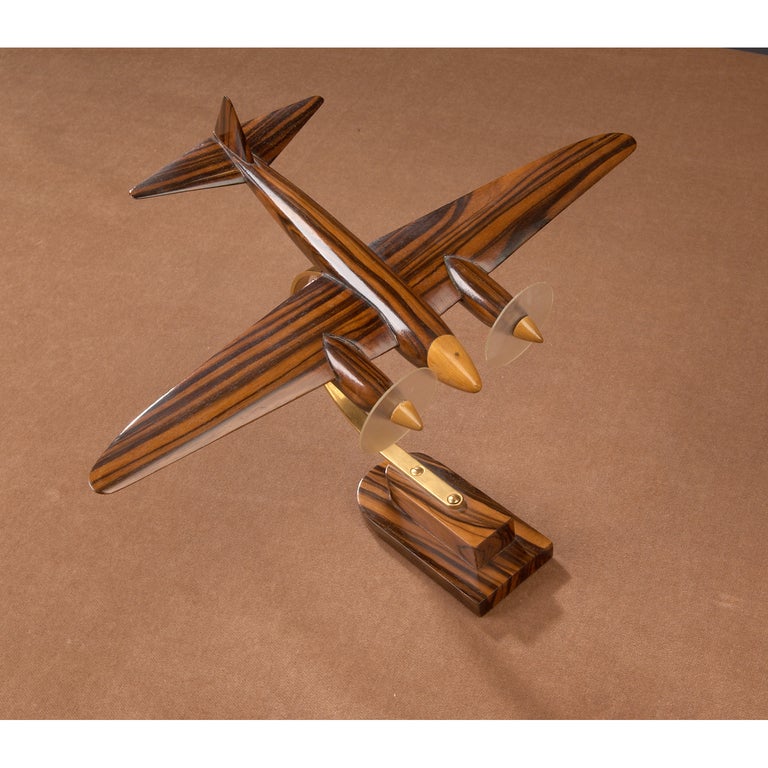 France, Mid XXth Century,

Small plane model in wood.