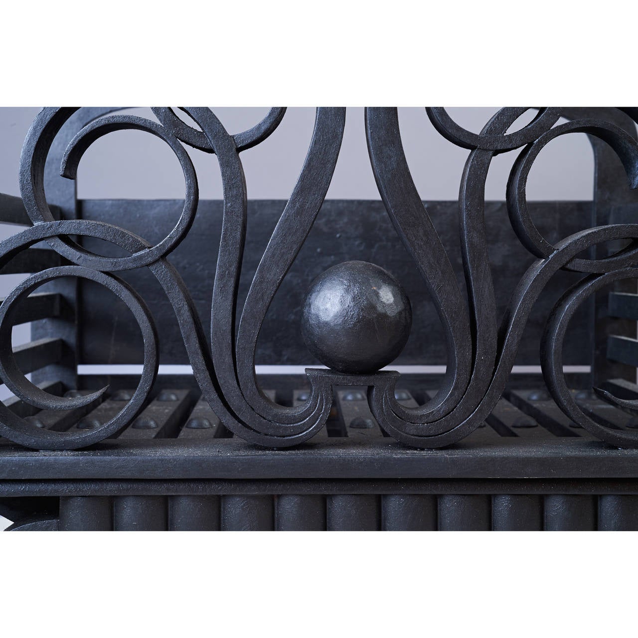 Wrought Iron Log Carrier in the Manner of Raymond Subes, 1930s In Excellent Condition In New York, NY