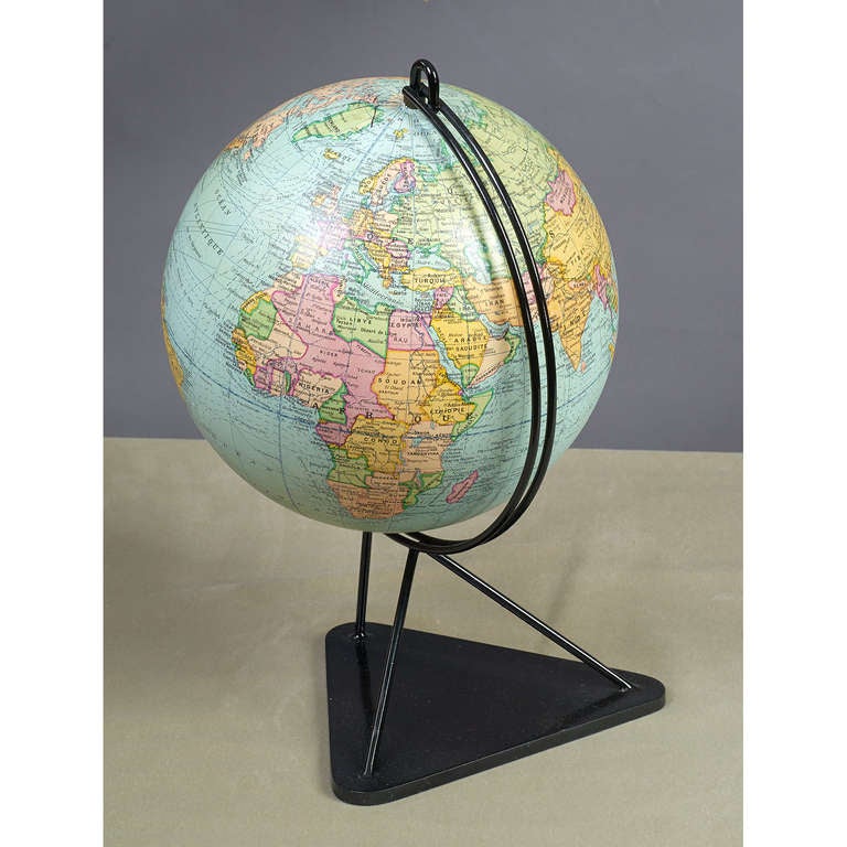 French Glass Globe, 1950s In Excellent Condition In New York, NY