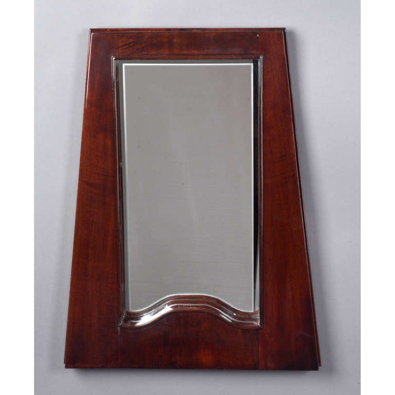 Mid-Century moderno Set di quattro specchi trapezoidali affusolati in legno di cirmolo in vendita
