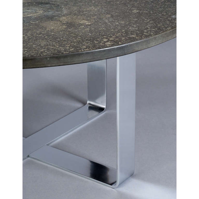 1970s Fossil Embossed Table on Chromed Steel Base In Good Condition For Sale In New York, NY