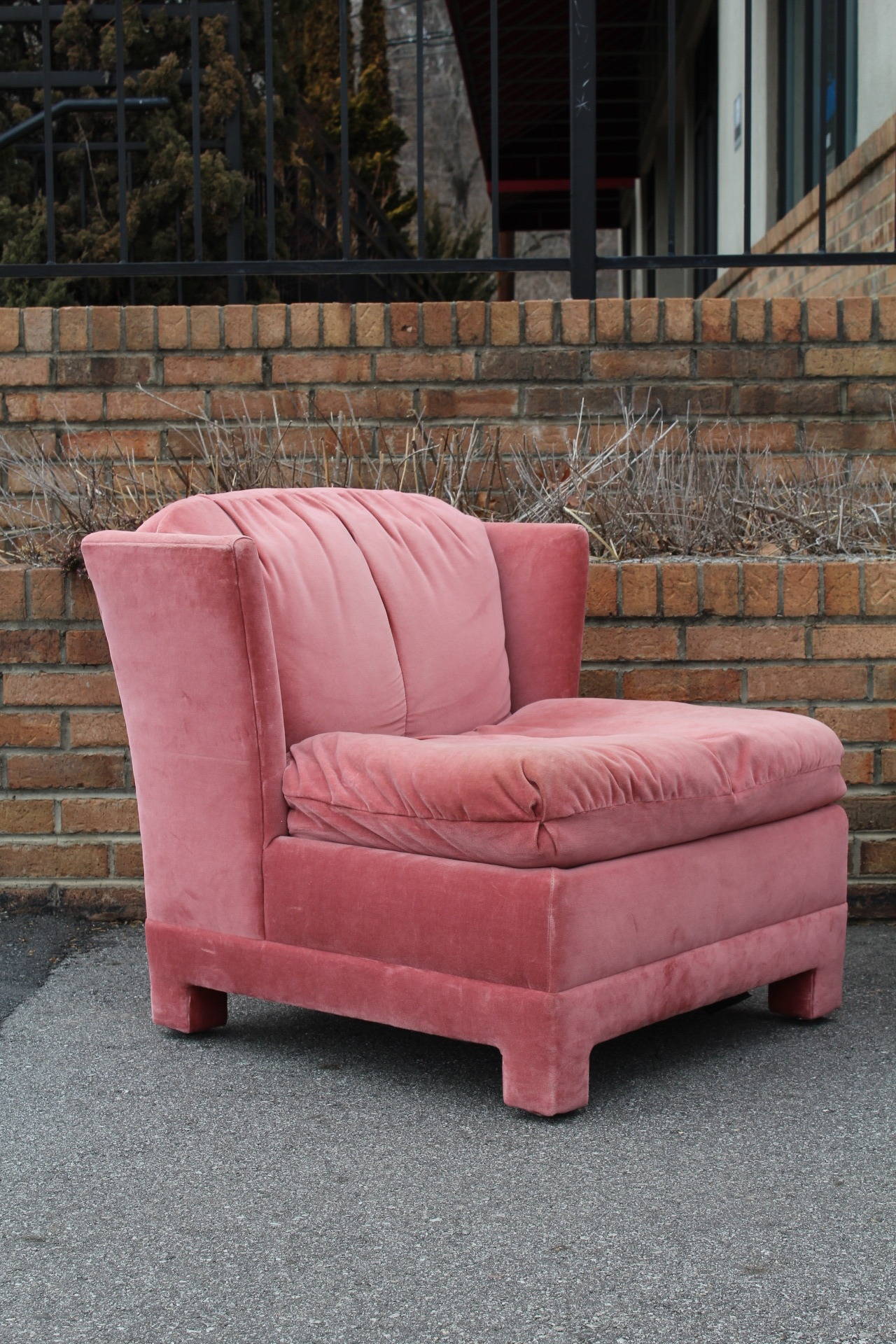 Pair of Upholstered Lounge Chairs by Selig In Good Condition For Sale In Asheville, NC