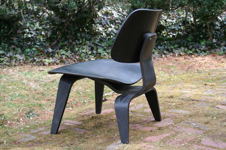 American 1950's Lounge Chair (LCW) by Charles Eames