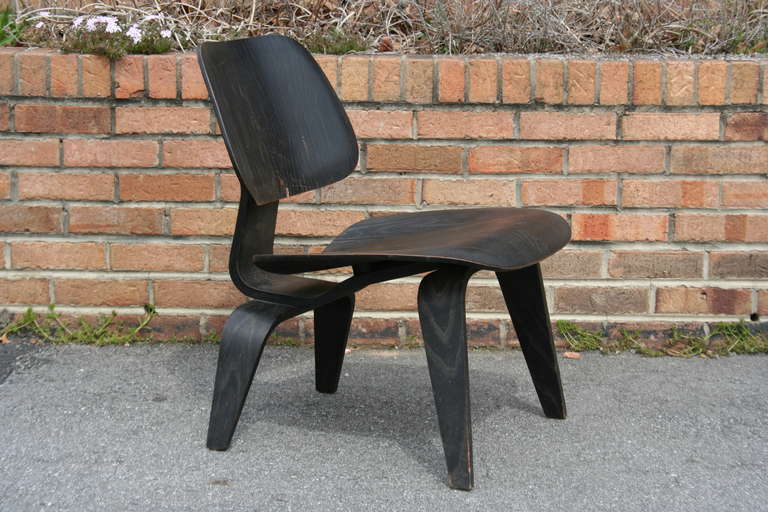 Mid-20th Century 1950's Lounge Chair (LCW) by Charles Eames