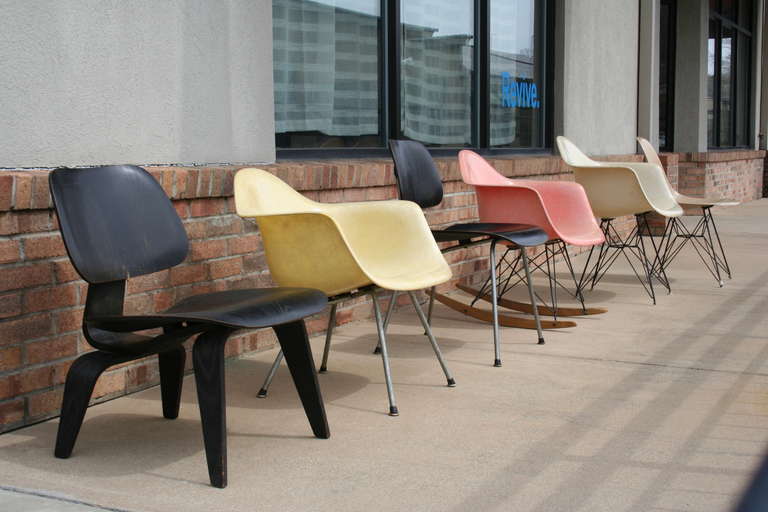 1950's Lounge Chair (LCW) by Charles Eames 2