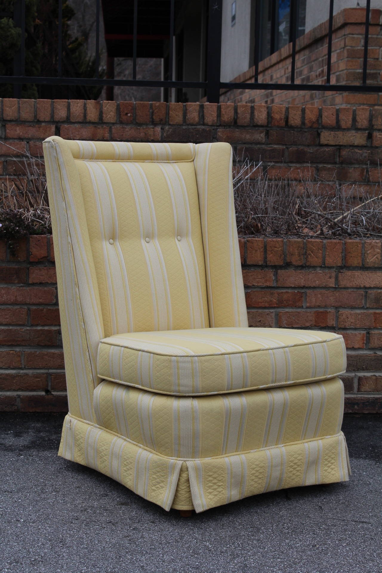 1940s Slipper Chair by Paul Laszlo In Excellent Condition For Sale In Asheville, NC