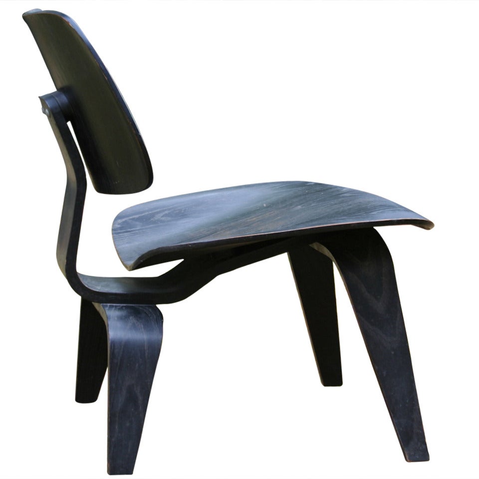 1950's Lounge Chair (LCW) by Charles Eames