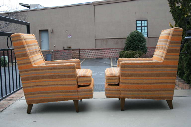 An Elegant Pair of Lounge Chairs by Edward Wormley, Dunbar In Excellent Condition In Asheville, NC