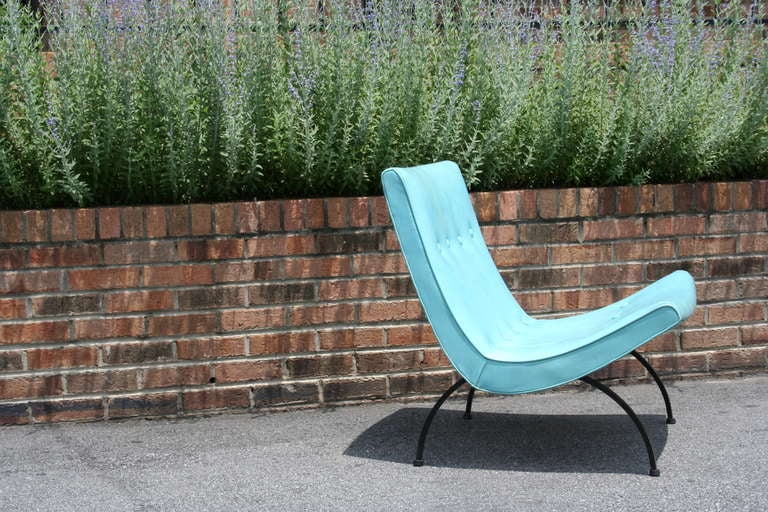 A Wrought Iron Scoop Chair by Milo Baughman 2