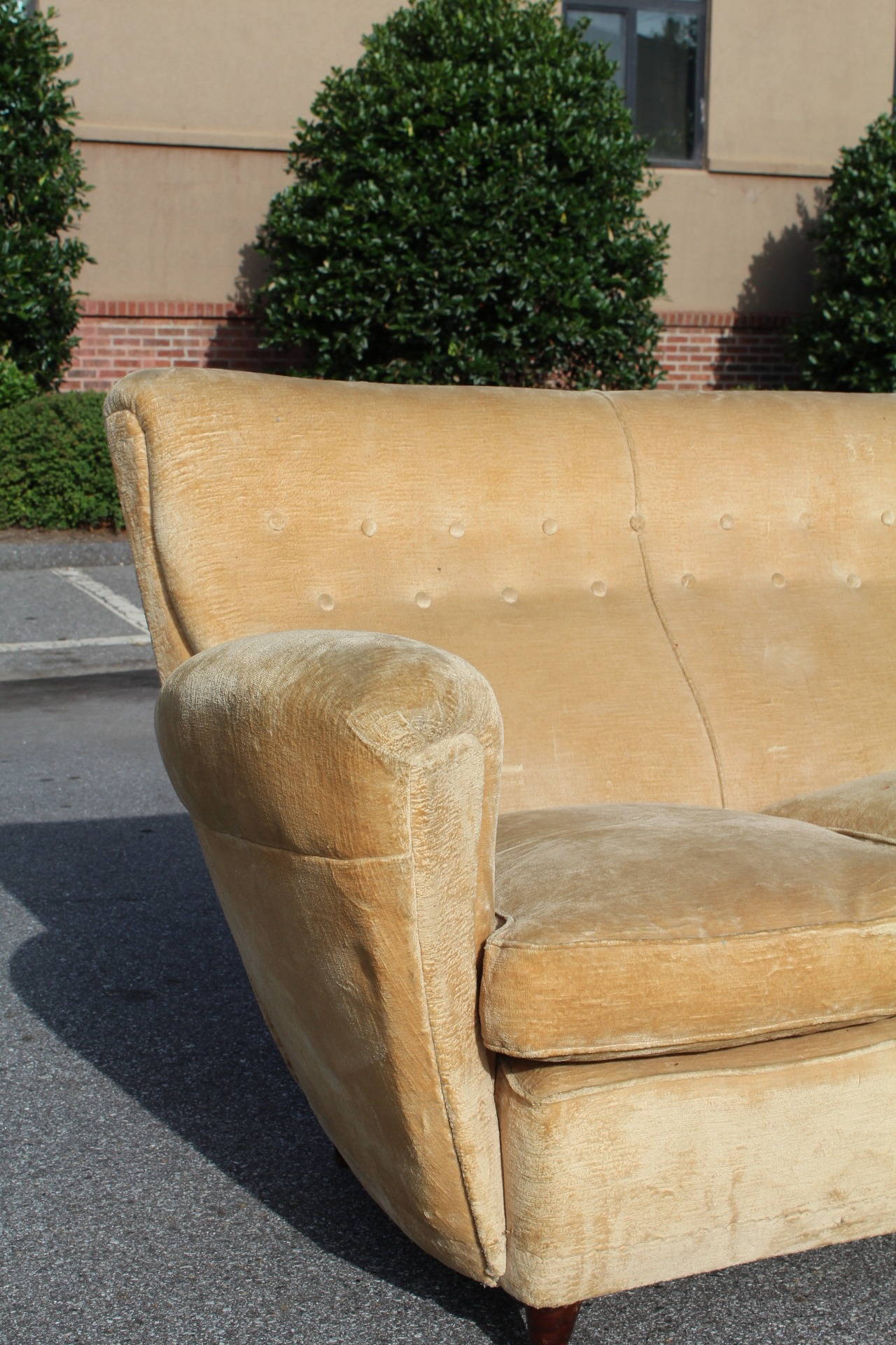 1950s Italian Sofa, Manner of Paolo Buffa In Good Condition For Sale In Asheville, NC