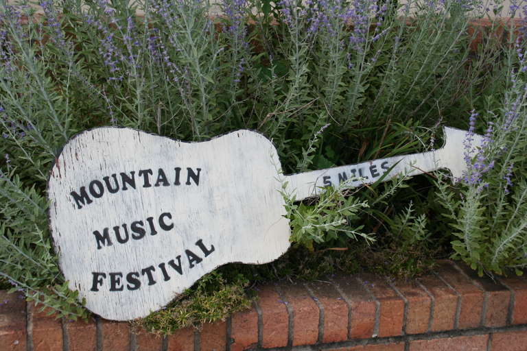 Mid-Century Modern Mountain Folk Art Music Sign